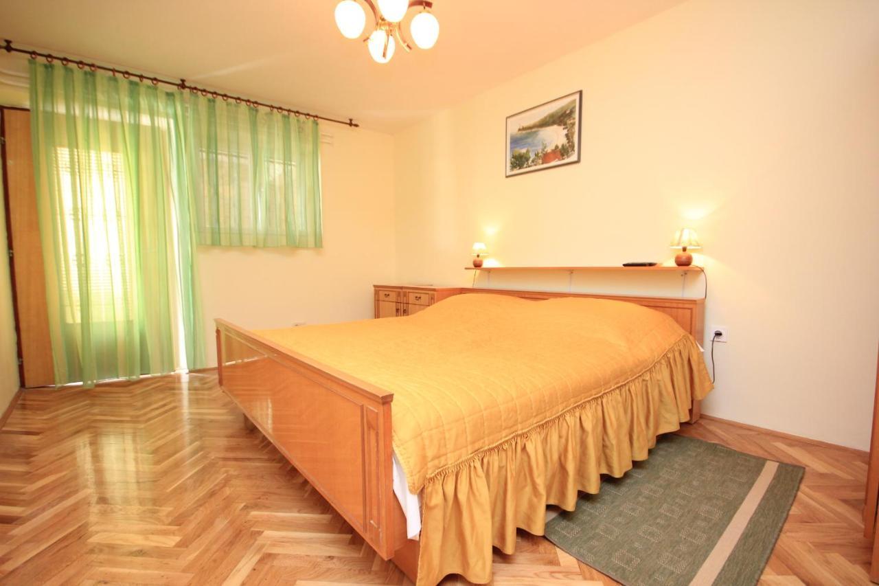 Apartments And Rooms By The Sea Medveja, Opatija - 2305 Lovran Bagian luar foto